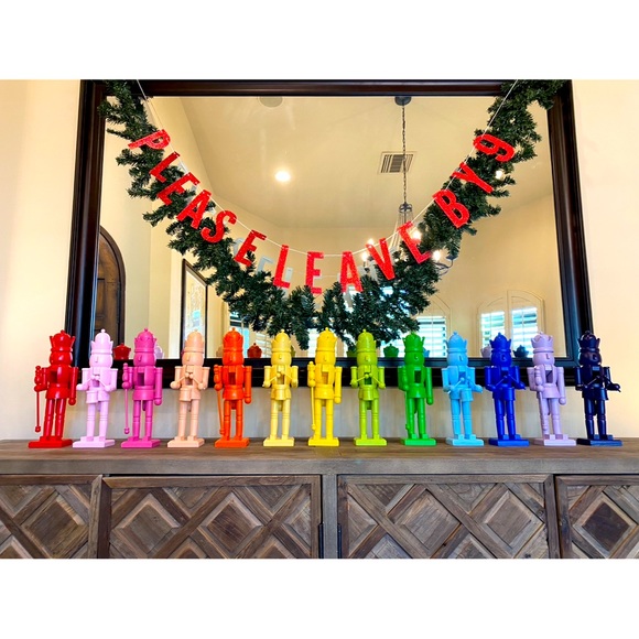 Set of 13 Hand Painted Rainbow Nutcrackers ‘The Love Cracks’ Brand New - Picture 4 of 5